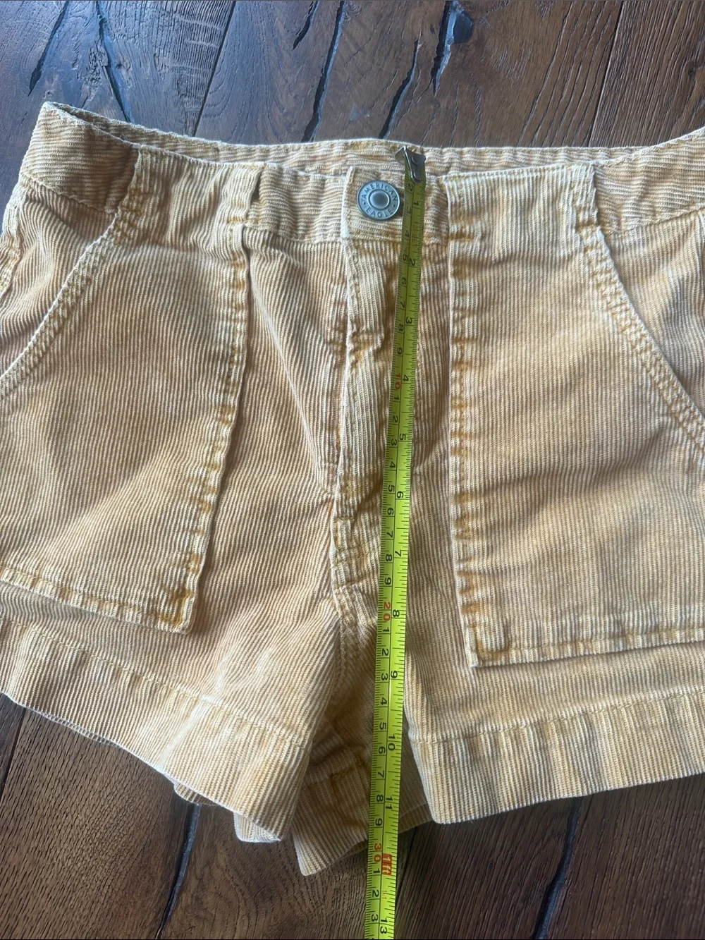 American Eagle Outfitters Mustard Corduroy High-Rise Girls’s Shorts